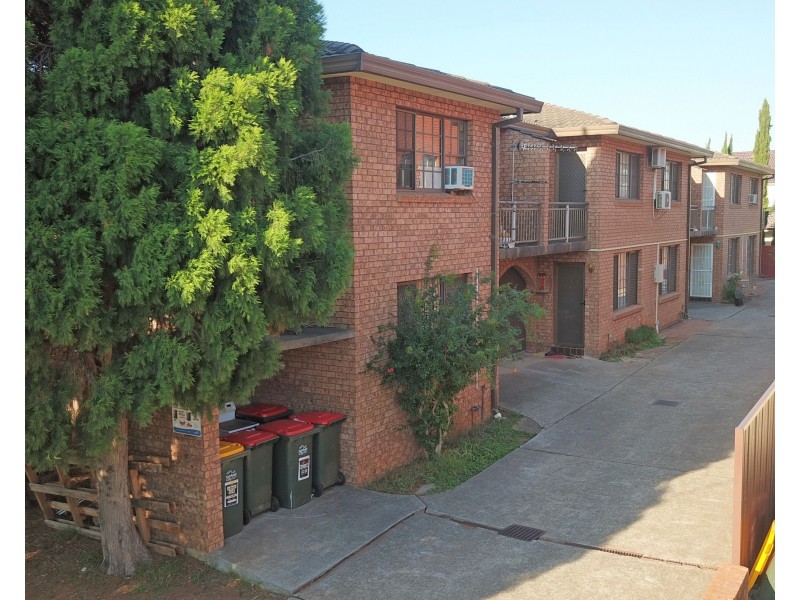 2/14 Levuka Street, Cabramatta NSW 2166