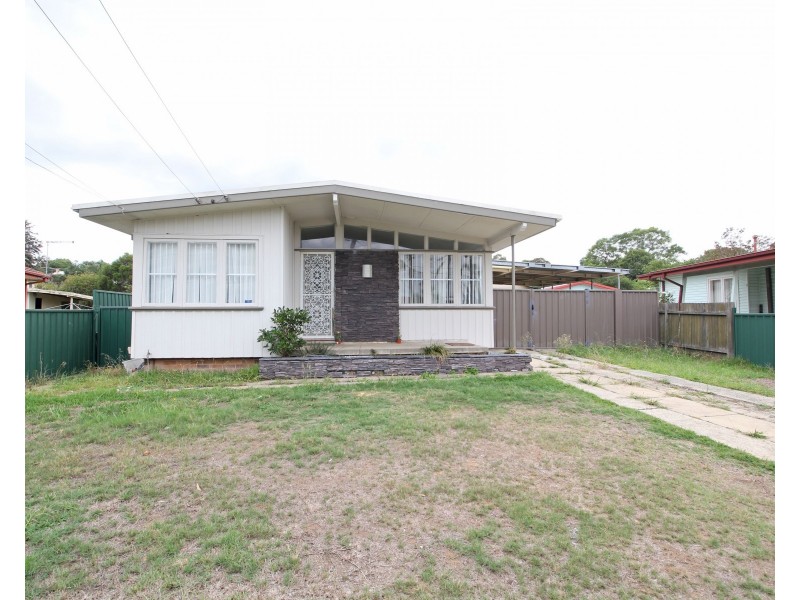 7 Bungulla Street, Sadleir NSW 2168