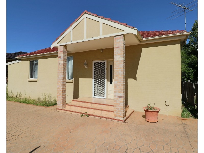 1A Francis Street, Fairfield NSW 2165