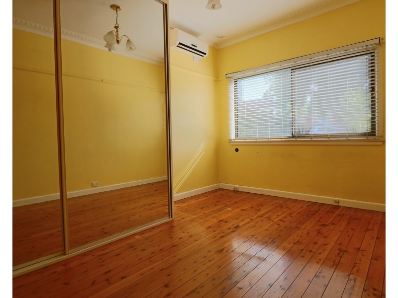 83 Smiths Avenue, Cabramatta NSW 2166