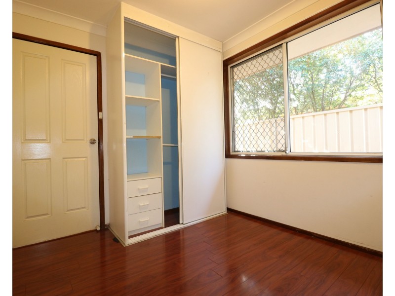 36 Falcon Circuit, Green Valley NSW 2168