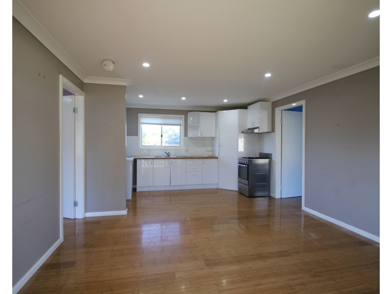 9A Natchez Crescent, Greenfield Park NSW 2176