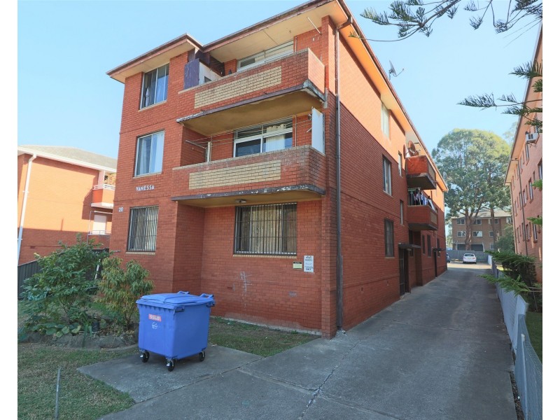 4/20 York Street, Fairfield NSW 2165