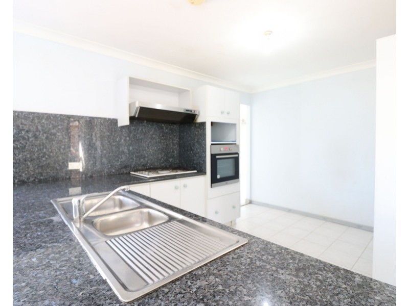 71 Nineveh Crescent, Greenfield Park NSW 2176