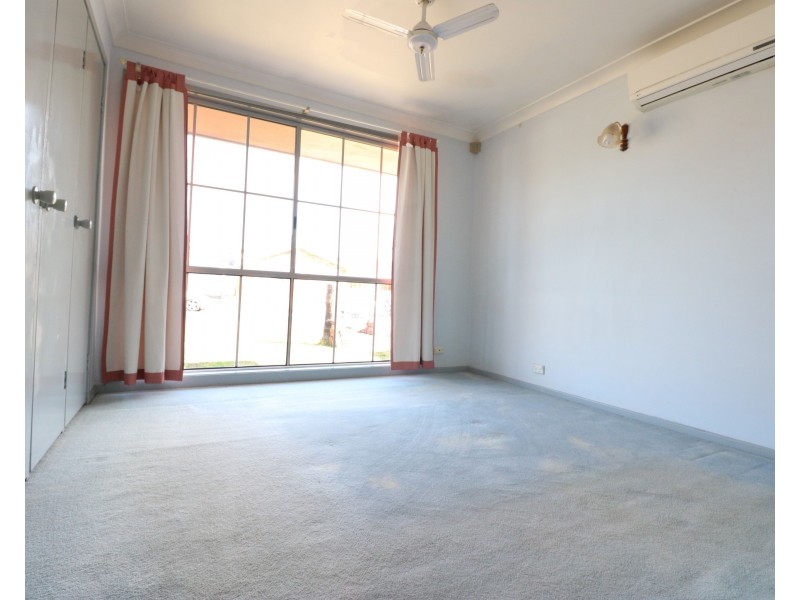 71 Nineveh Crescent, Greenfield Park NSW 2176