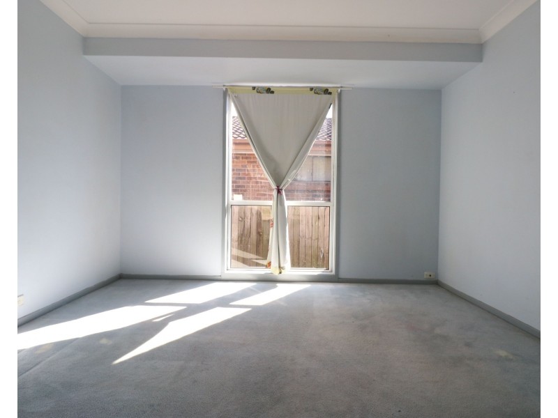 71 Nineveh Crescent, Greenfield Park NSW 2176