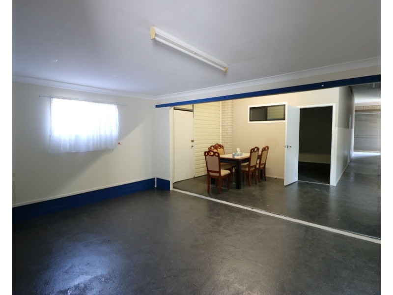 52 The Avenue, Canley Heights NSW 2166