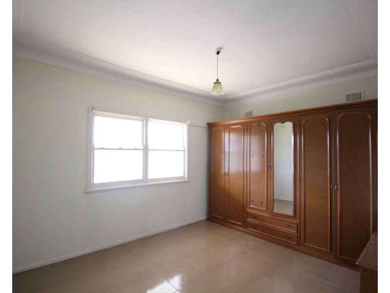 131 The Avenue, Canley Vale NSW 2166