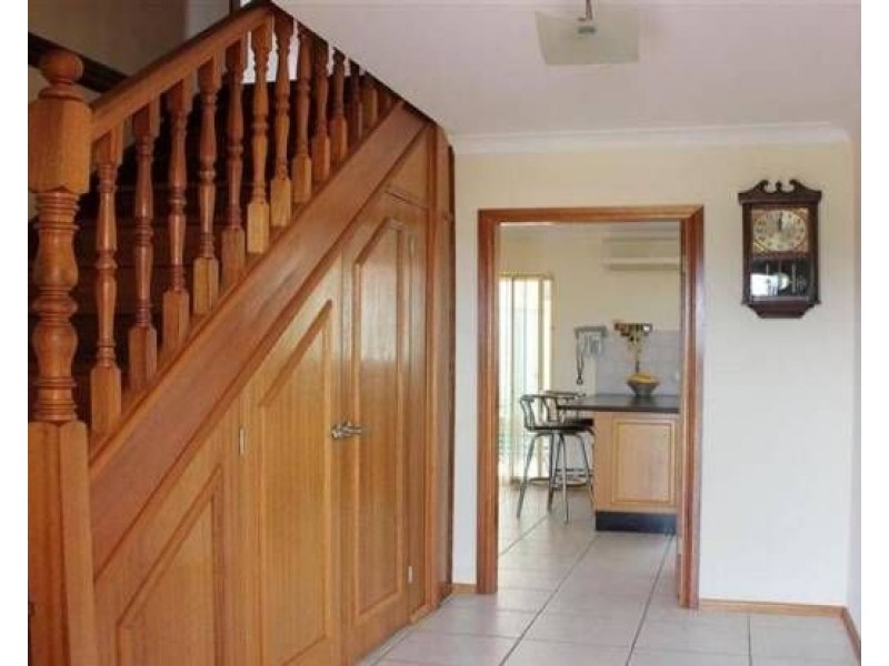 2 Gerarda Place, West Hoxton NSW 2171