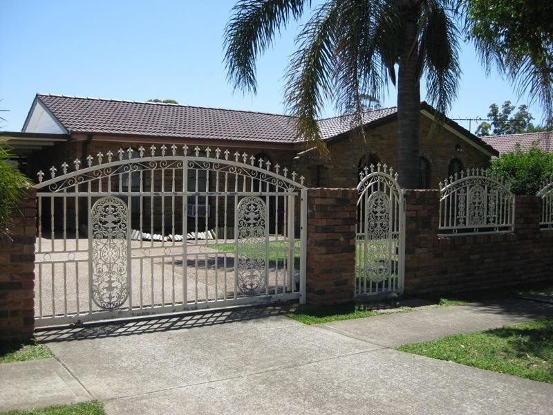 45 Corinda Street, St Johns Park NSW 2176