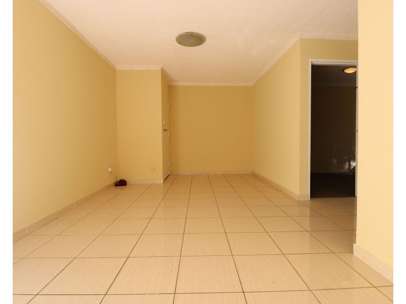 10/5 Drummond Street, Warwick Farm NSW 2170