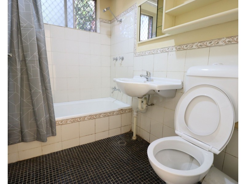 10/5 Drummond Street, Warwick Farm NSW 2170