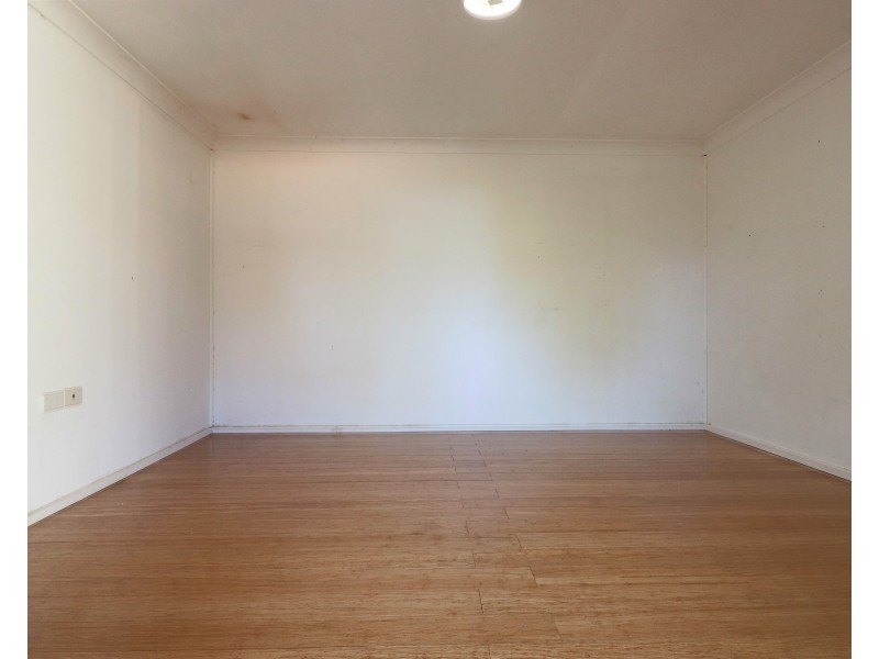 4a Lenton Avenue, Fairfield NSW 2165