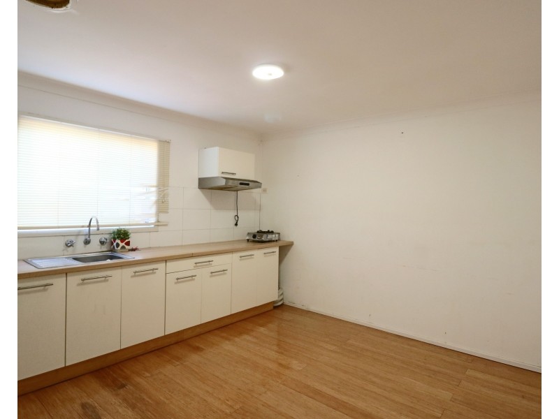 4a Lenton Avenue, Fairfield NSW 2165