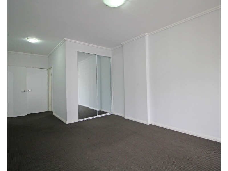 611/3 George Street, Warwick Farm NSW 2170