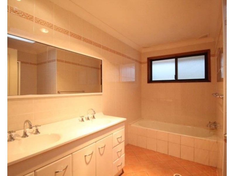 15 Taylors Road, Silverdale NSW 2752