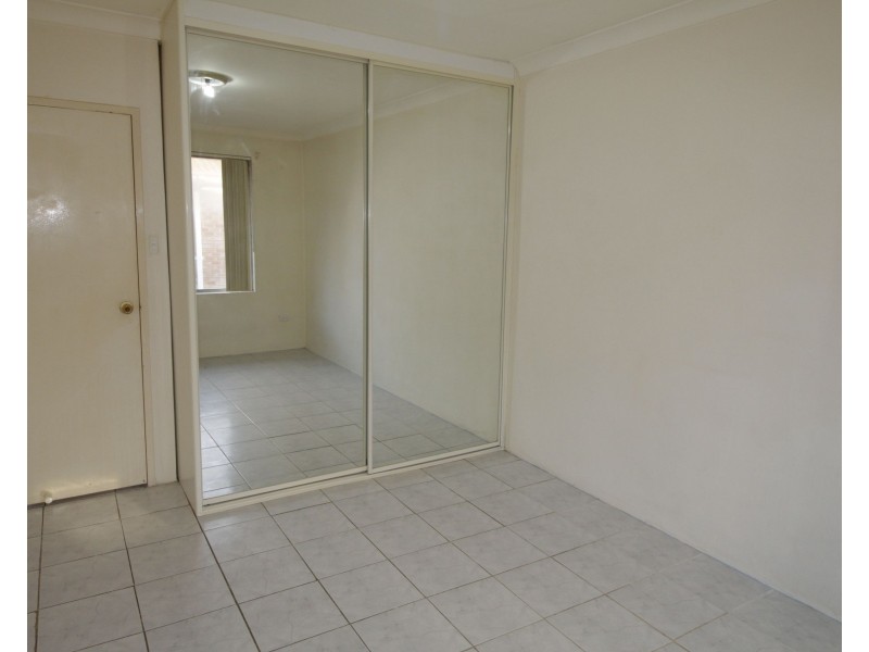 15/90 Longfield Street, Cabramatta NSW 2166