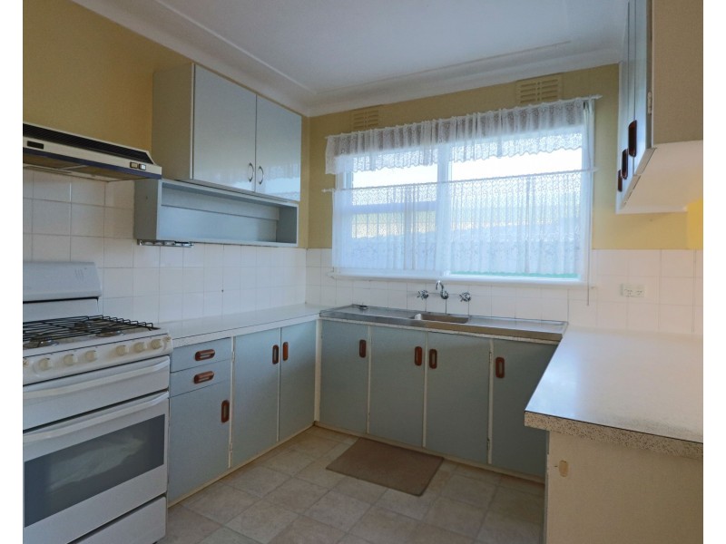 6 Savery Place, Fairfield NSW 2165