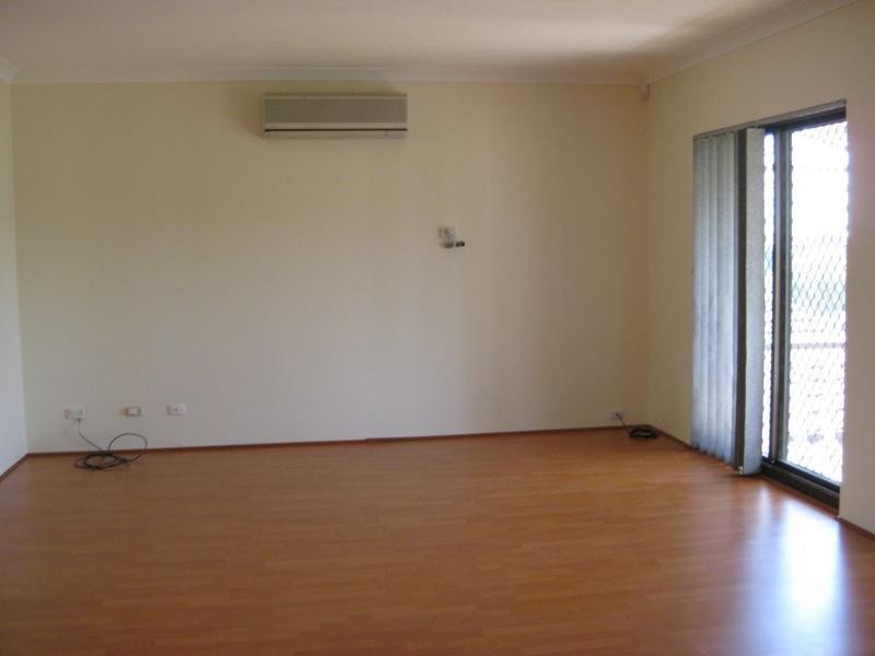 13 Toorak Close, St Johns Park NSW 2176