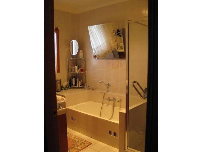 Greenfield Park NSW 2176