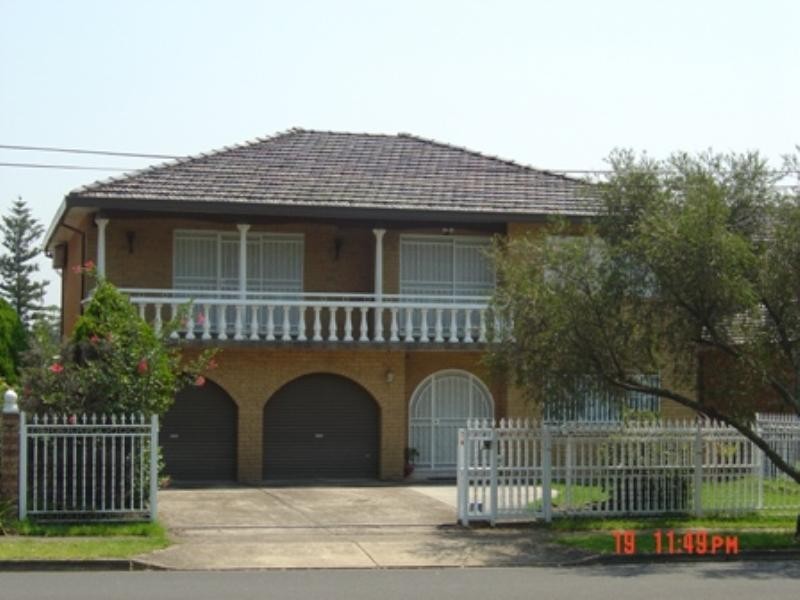 St Johns Park NSW 2176