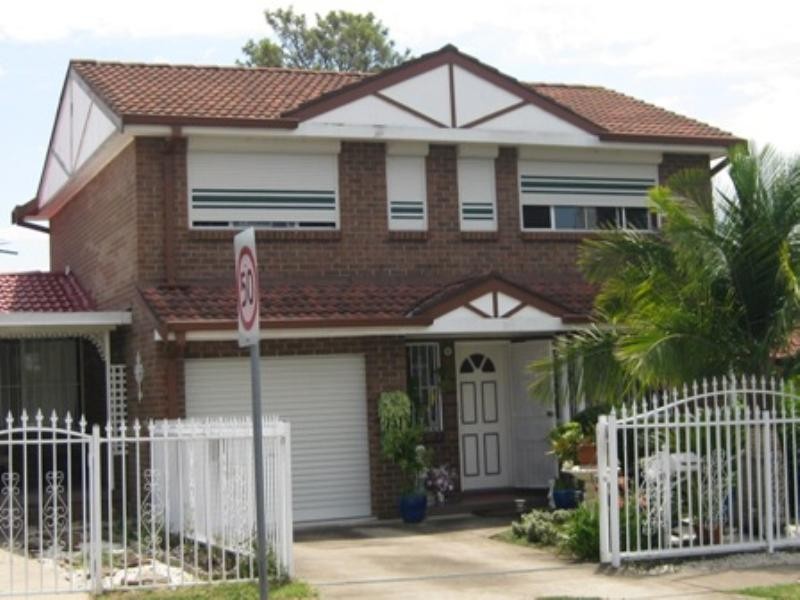 St Johns Park NSW 2176