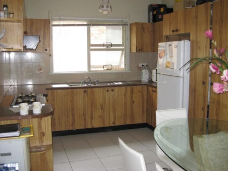 4 Andrew Street, Canley Heights NSW 2166