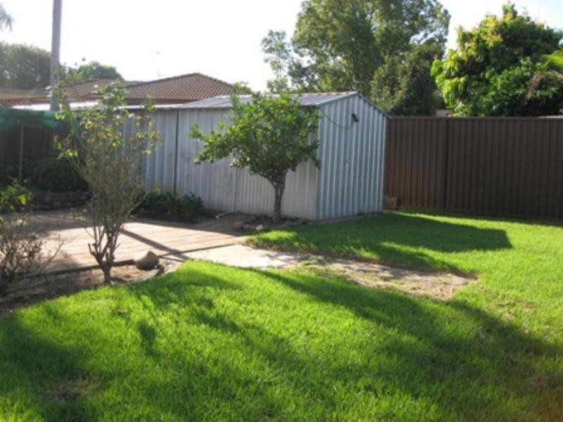 Edensor Park NSW 2176