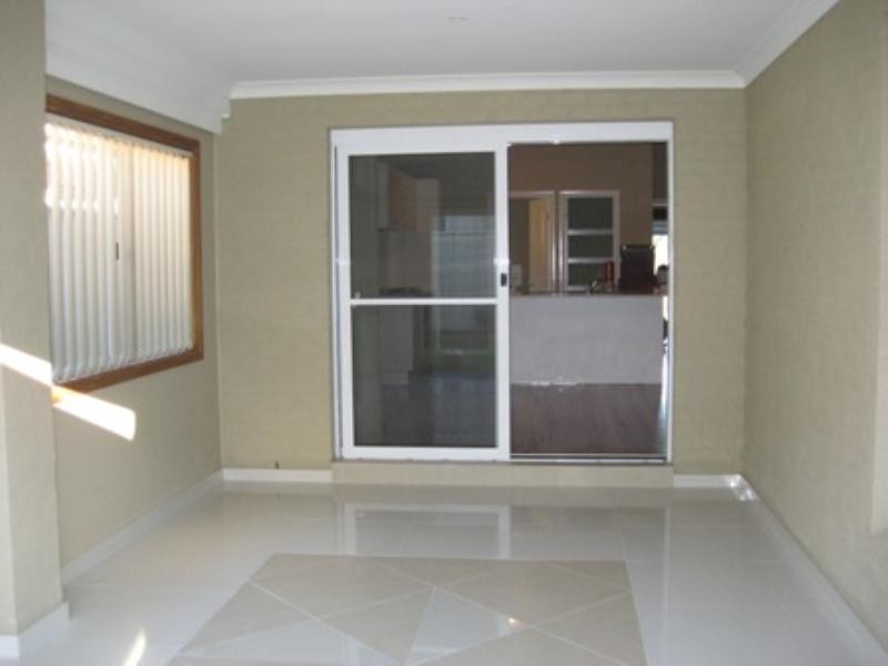 95 Sir Warwick Fairfax Drive, Harrington Park NSW 2567