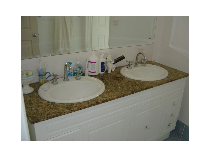 Macquarie Links NSW 2565