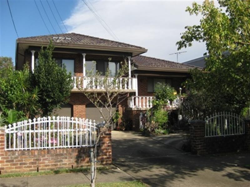 Canley Heights NSW 2166