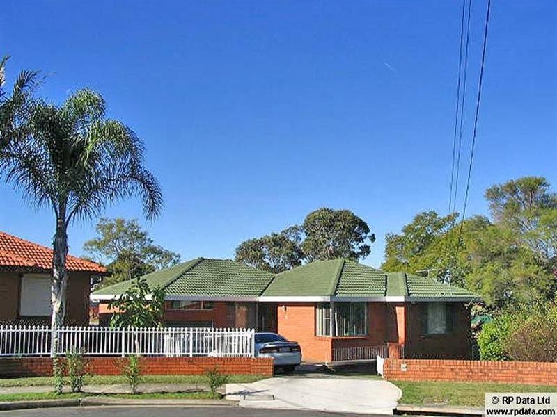 5 Giles Place, Cabramatta NSW 2166