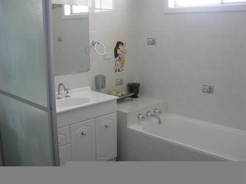 5 Giles Place, Cabramatta NSW 2166