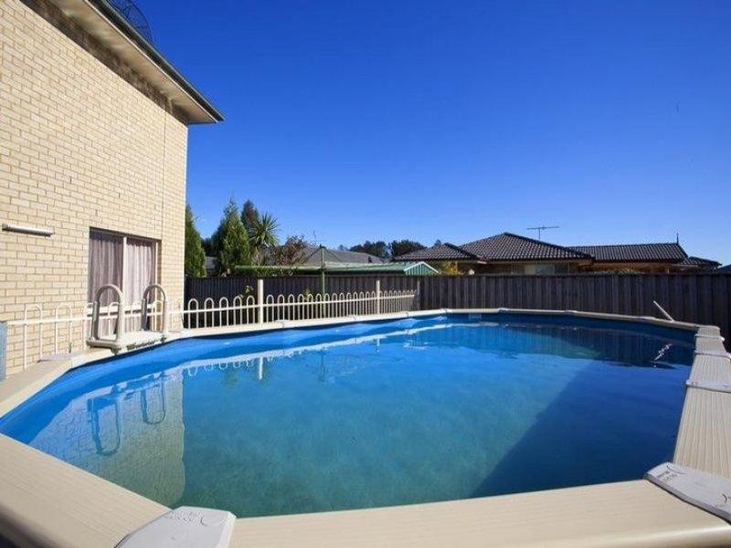 5 Lacepede Place, Hinchinbrook NSW 2168