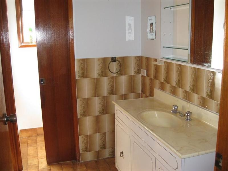 5 Salisbury Street, Canley Heights NSW 2166