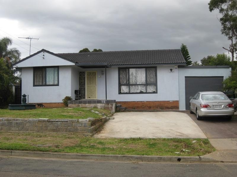 16 McKibbin Road, Canley Heights NSW 2166