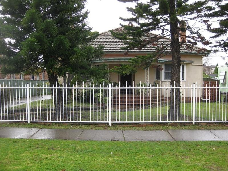 12 Adam Street, Fairfield NSW 2165