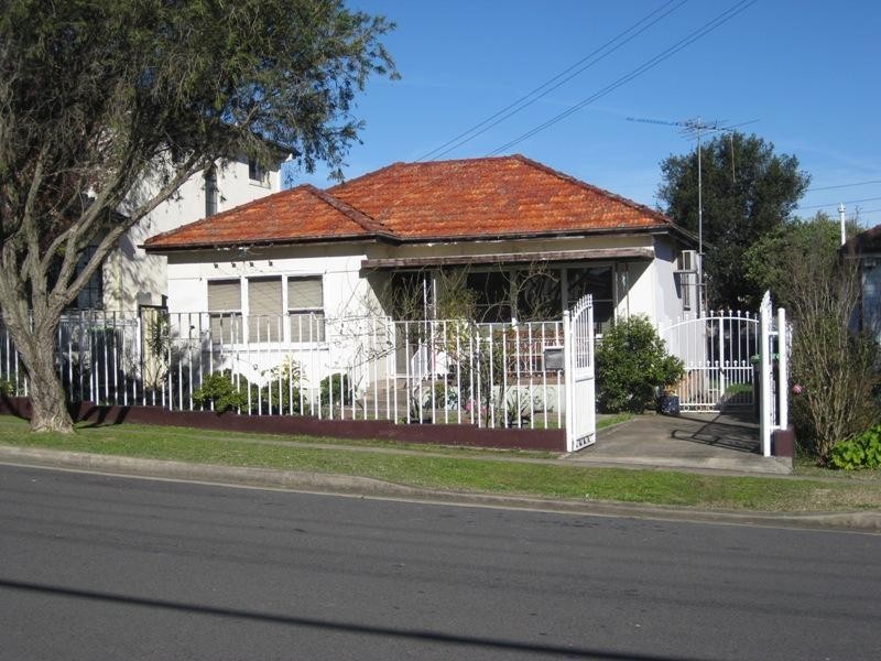 9 Stephenson Street, Birrong NSW 2143