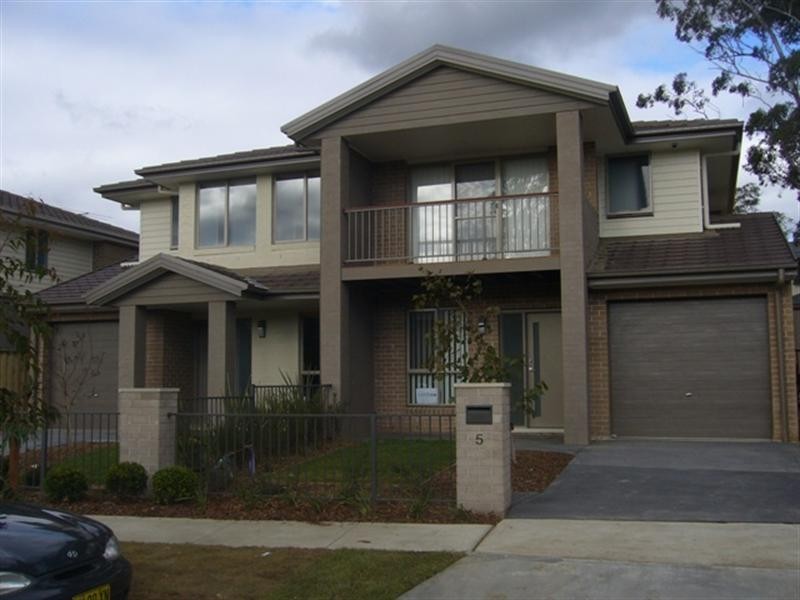 4 Cronin Place, Bonnyrigg NSW 2177