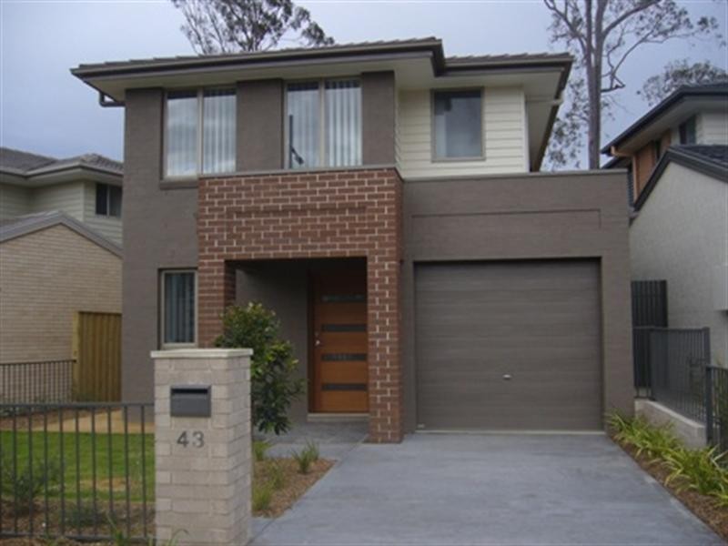 43 Reeves Crescent, Bonnyrigg NSW 2177