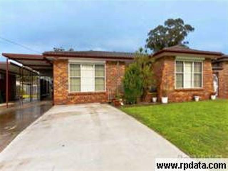 18 Austen Close, Wetherill Park NSW 2164
