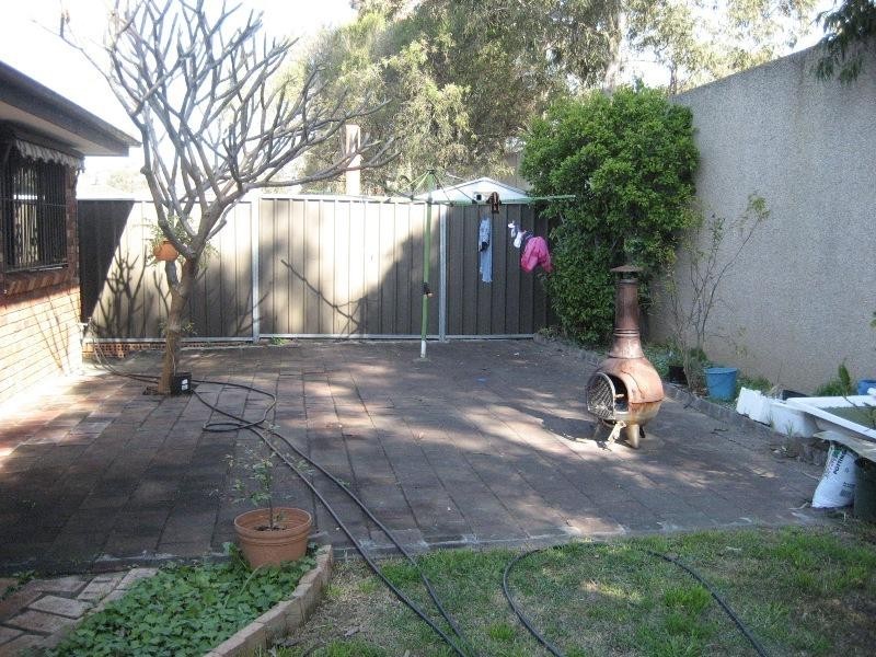 14 Lismore Close, Bossley Park NSW 2176