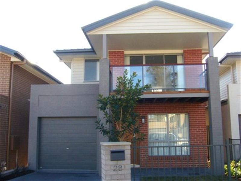 28 Reeves Crescent, Bonnyrigg NSW 2177