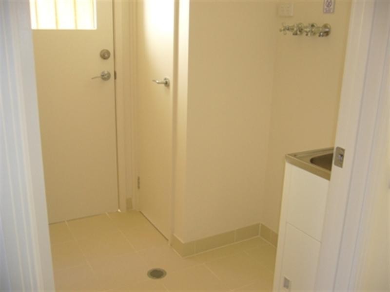 28 Reeves Crescent, Bonnyrigg NSW 2177