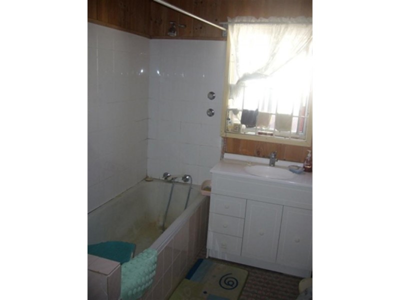 23 Wyong Street, Canley Heights NSW 2166