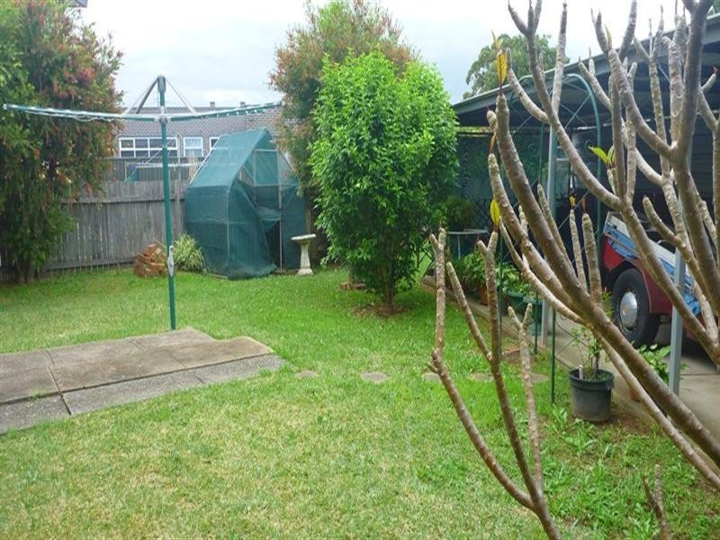 15 Basildon Road, Canley Heights NSW 2166