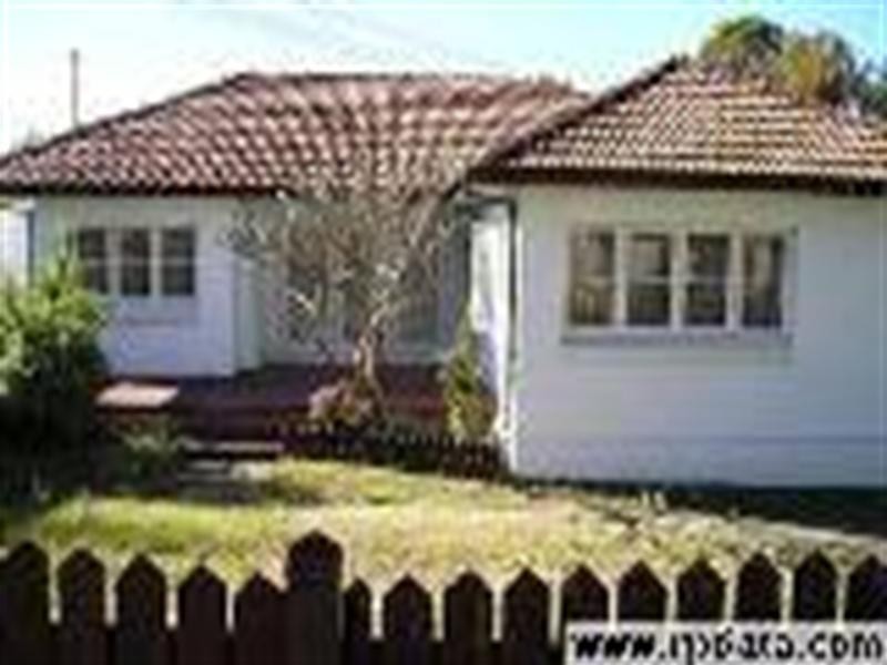 16 Aladore Avenue, Cabramatta NSW 2166