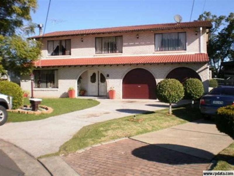 Fairfield West NSW 2165