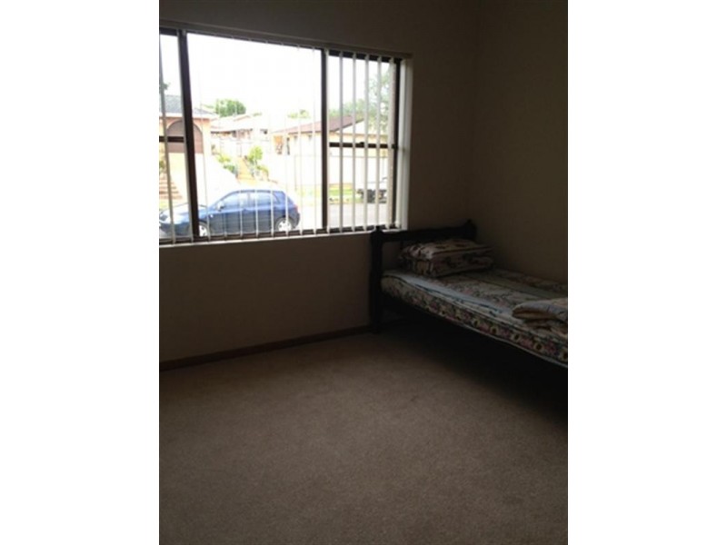3 Kenny Place, Fairfield West NSW 2165