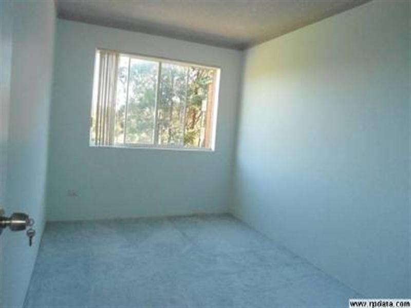 16/168 Sandal Crescent, Carramar NSW 2163